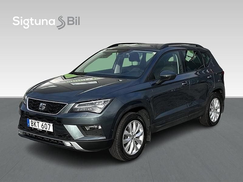 Grå Begagnad 2017 Seat Ateca Style SUV | 179 900 kr (Bra pris) - Bild 1/3