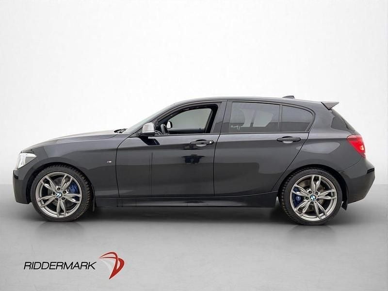 Begagnad BMW M135 M Sport 320 HK (235 kW) 2013 Svart Halvkombi