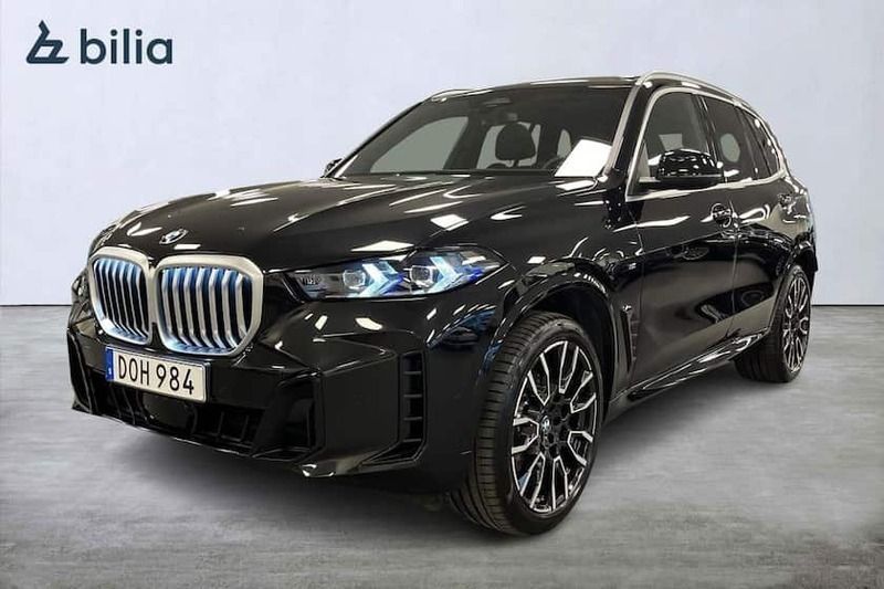 Svart Begagnad 2024 BMW X5 Comfort Edition SUV | 989 000 kr - Bild 1/4