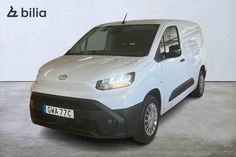 Vit Ny 2025 Toyota Proace City Van | 319 900 kr - Bild 1/1