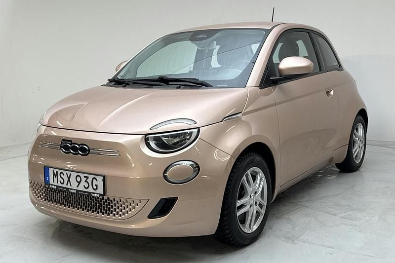 Begagnad 2021 Fiat 500e Icon | 129 000 kr (Marknadspris) - Bild 1/4