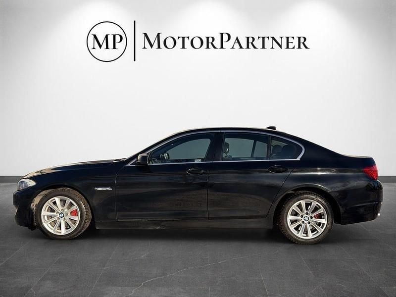 Begagnad BMW 520 184 HK (135 kW) 2011 Svart Sedan