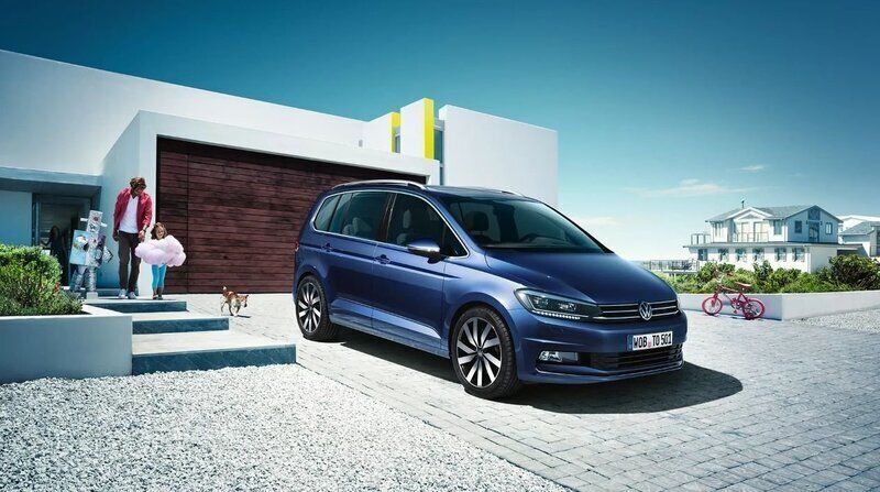 Ny 2025 VW Touran Edition Minibuss | 413 900 kr - Bild 1/4