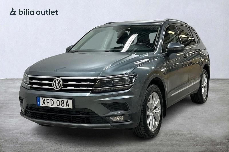 Mörkgrå Begagnad 2020 VW Tiguan Allspace SUV | 289 900 kr (Marknadspris) - Bild 1/4