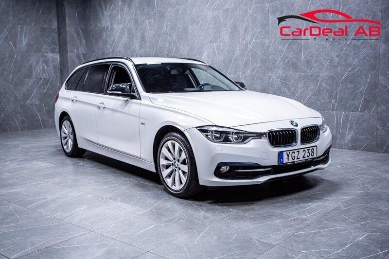 Vit Begagnad 2016 BMW 320 Sport Line Kombi | 148 800 kr (Marknadspris) - Bild 1/4
