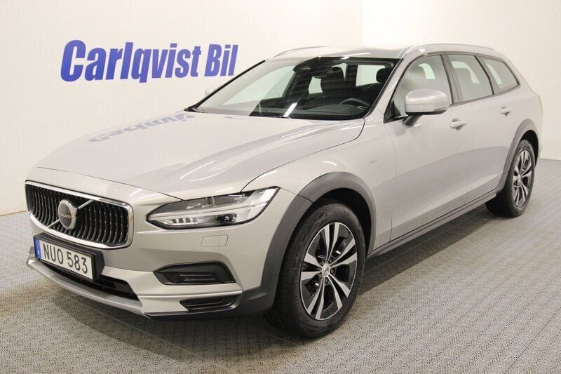 Silver (silver dawn metallic) Begagnad 2023 Volvo V90 CC Core Kombi | 459 000 kr (Marknadspris) - Bild 1/4