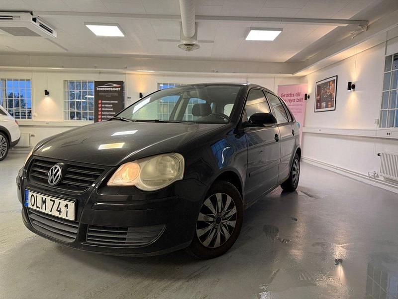 Svart Begagnad 2007 VW Polo Comfortline Halvkombi | 29 900 kr (Lite dyr) - Bild 1/4