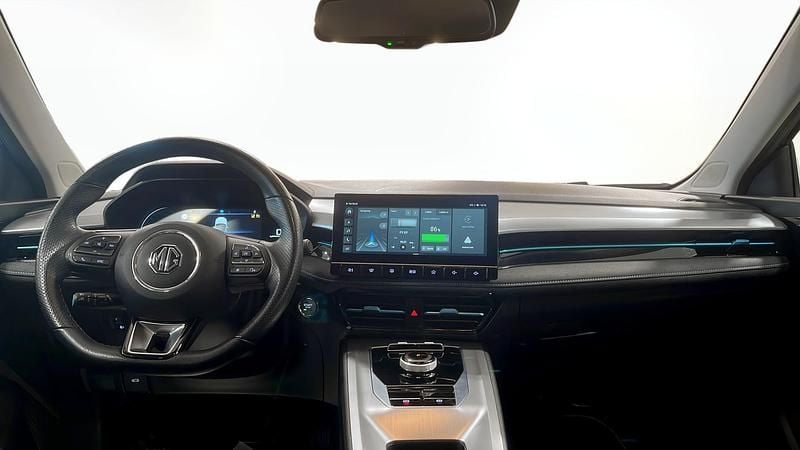 Begagnad MG MG5 EV Long Range Luxury 114 kW (156 HK) 2022 Svart Kombi