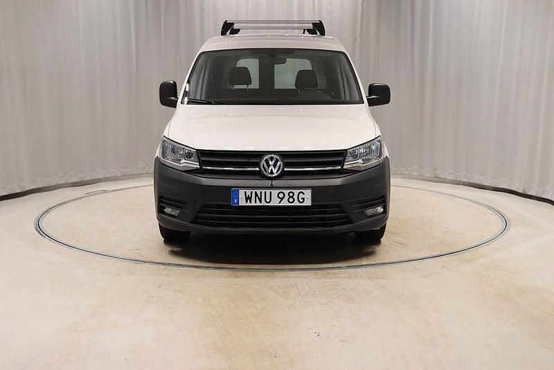 Begagnad VW Caddy 75 HK (55 kW) 2020 Vit Minibuss
