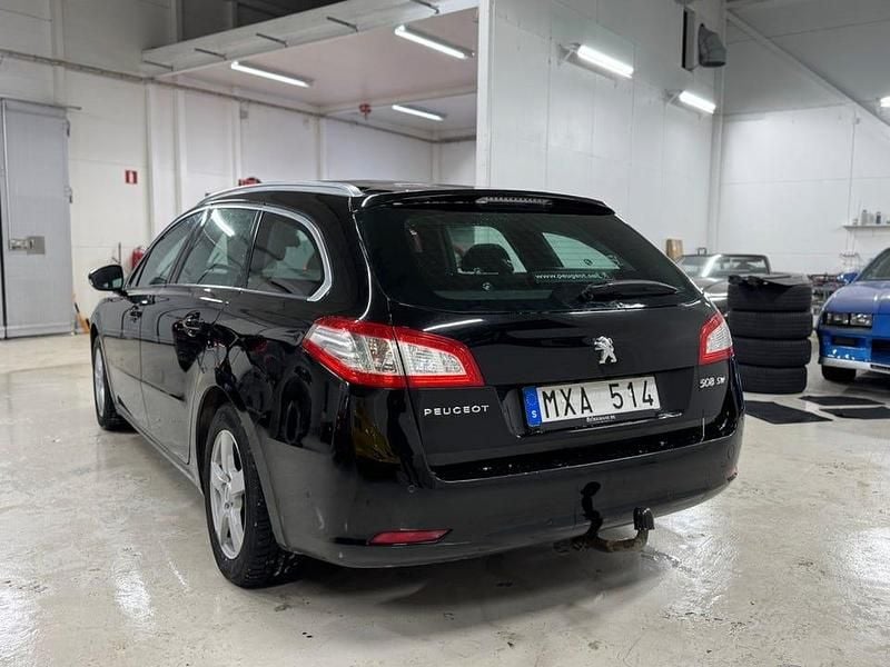 Begagnad Peugeot 508 SW 114 HK (83 kW) 2012 Svart Kombi