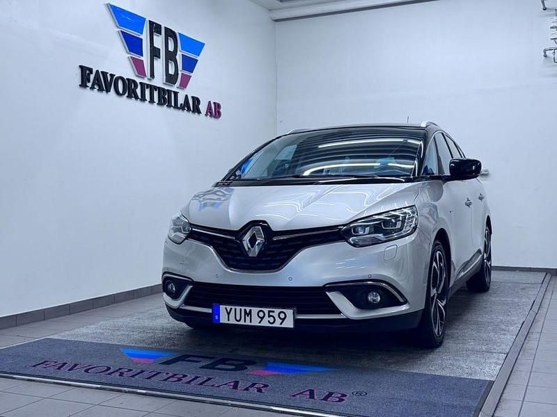Begagnad Renault Grand Scénic IV 110 HK (80 kW) 2017 Flerfärgad Minibuss