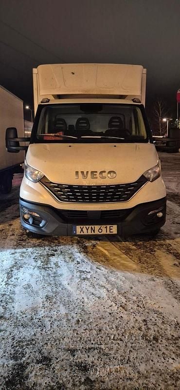 Begagnad Iveco Daily 136 HK (100 kW) 2021