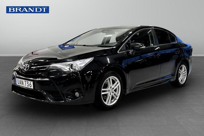 Svart Begagnad 2016 Toyota Avensis Sedan | 124 900 kr (Marknadspris) - Bild 1/4