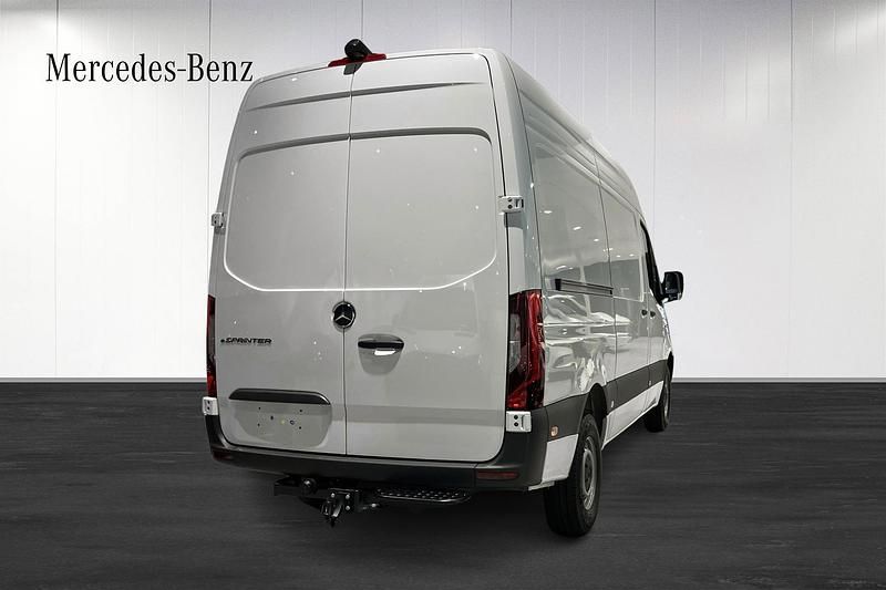 Ny Mercedes 320 11 kW (15 HK) 2025 Vit Pickup
