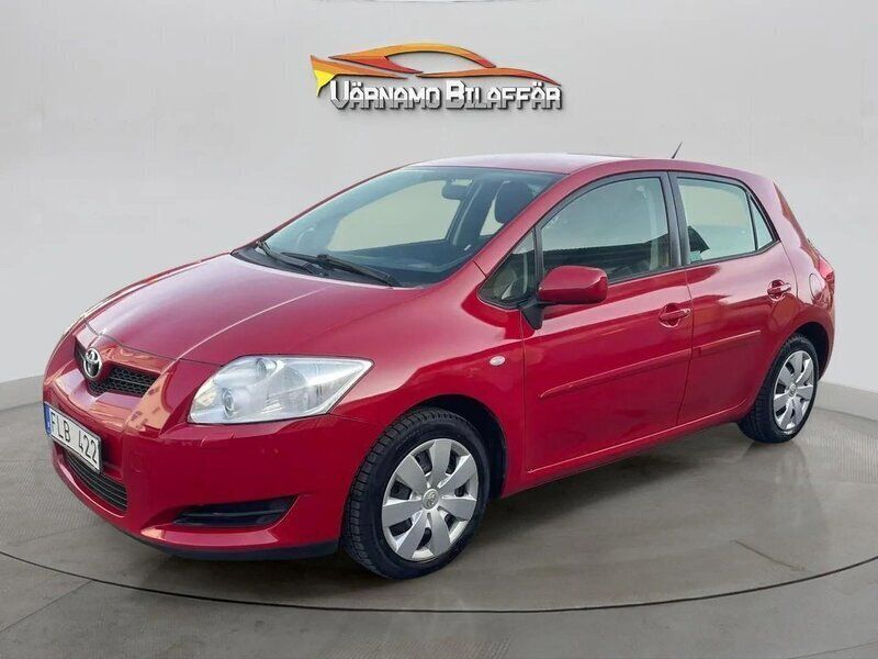 Röd Begagnad 2007 Toyota Auris Halvkombi | 34 900 kr (Marknadspris) - Bild 1/4