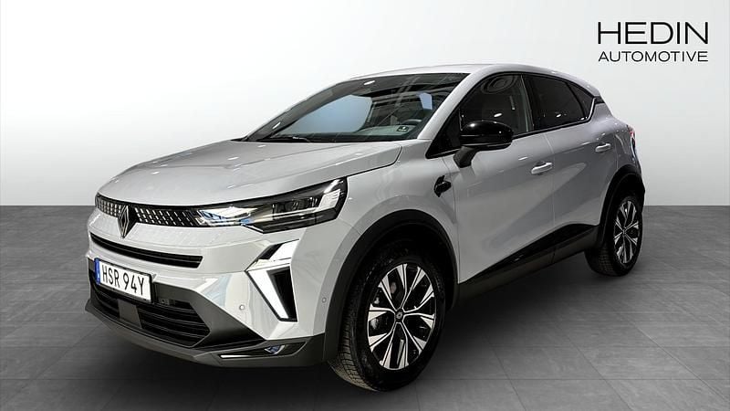 Grå Begagnad 2026 Renault Captur SUV | 309 900 kr - Bild 1/4