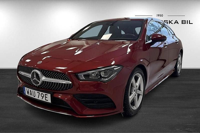 Röd Begagnad 2023 Mercedes CLA200 Shooting Brake AMG line Kombi | 319 000 kr (Marknadspris) - Bild 1/3