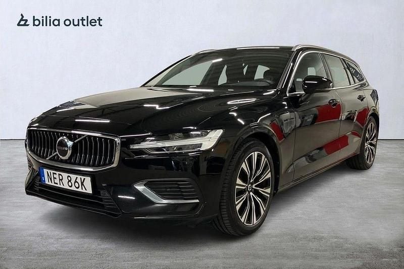 Svart Begagnad 2023 Volvo V60 Core Kombi | 354 900 kr (Bra pris) - Bild 1/4