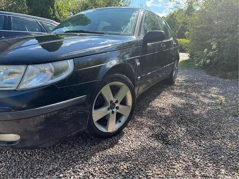 Svart Begagnad 2002 Saab 9-5 Sedan | 20 000 kr - Bild 1/4