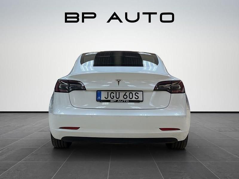 Begagnad Tesla Model 3 Long Range AWD 324 kW (441 HK) 2019 Vit Sedan