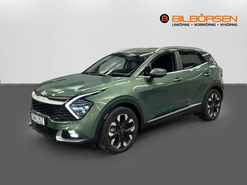 Grön Begagnad 2023 Kia Sportage Advance SUV | 399 900 kr (Lite dyr) - Bild 1/4