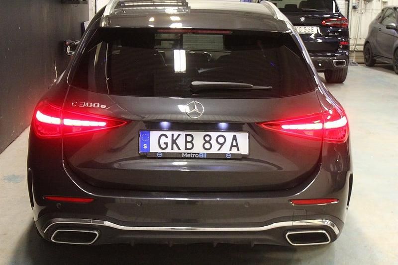 Begagnad Mercedes C300e AMG 204 HK (150 kW) 2021 Grå Kombi