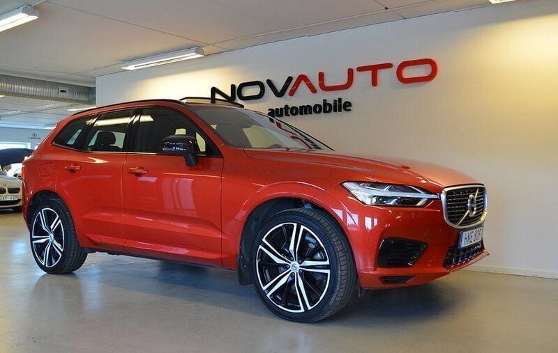 Fusion red metallic Begagnad 2020 Volvo XC60 R-Design SUV | 459 000 kr (Dyr) - Bild 1/4