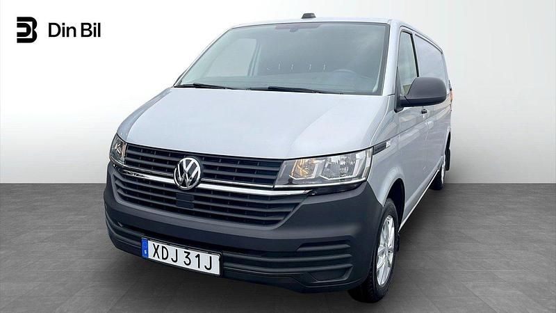 Silver (reflexsilver metallic) Begagnad 2023 VW T6.1 Van | 344 900 kr - Bild 1/4