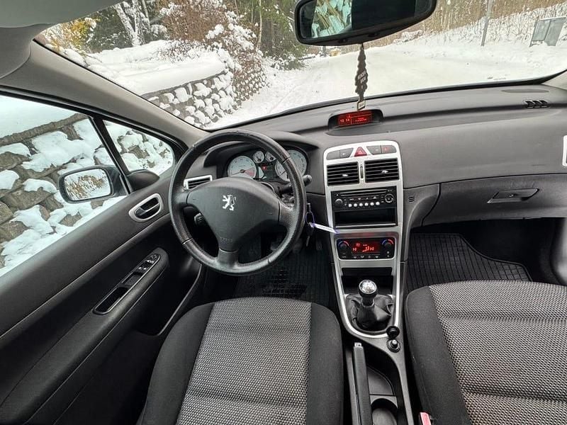 Begagnad Peugeot 307 109 HK (80 kW) 2007 Grå Halvkombi