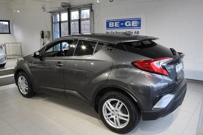 Begagnad Toyota C-HR 117 HK (86 kW) 2016 Grå SUV