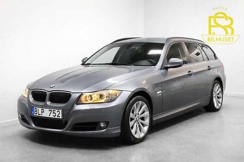 Begagnad BMW 320 184 HK (135 kW) 2011 Grå Kombi