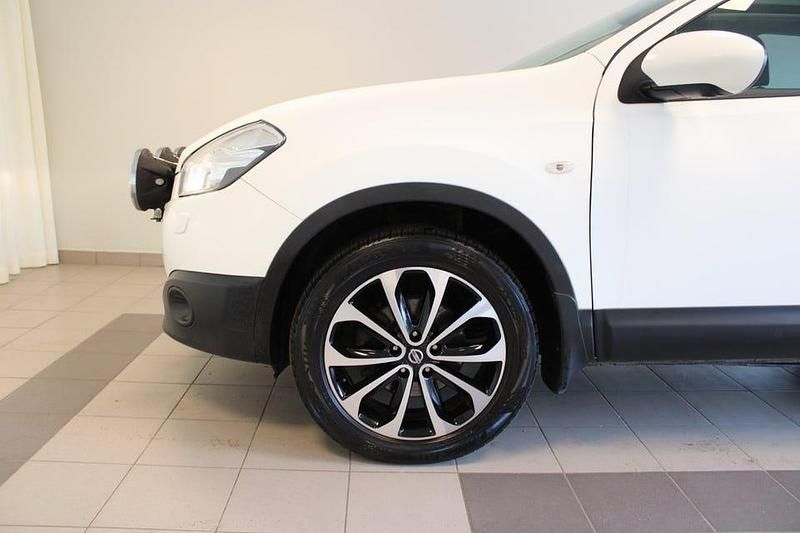 Begagnad Nissan Qashqai 360º 131 HK (96 kW) 2012 Vit SUV