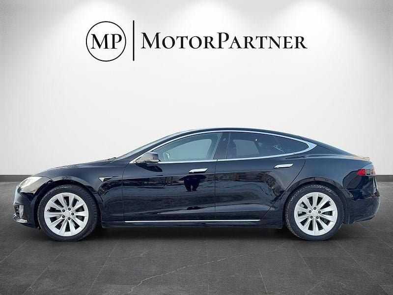 Begagnad Tesla Model S Long Range AWD 397 kW (541 HK) 2019 Svart Halvkombi