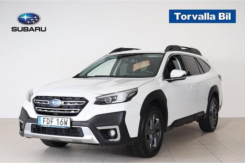 Vit Begagnad 2022 Subaru Outback SUV | 324 000 kr (Superpris) - Bild 1/4