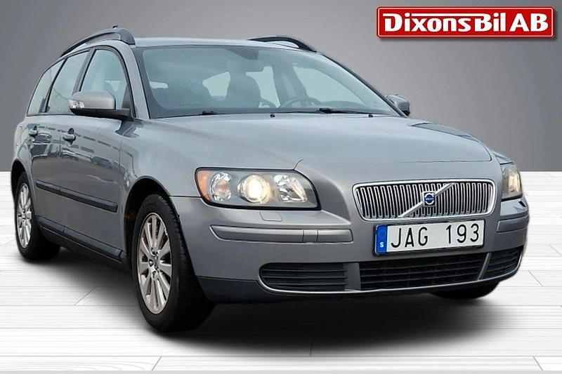 Grå Begagnad 2007 Volvo V50 Kinetic Kombi | 34 900 kr (Marknadspris) - Bild 1/4