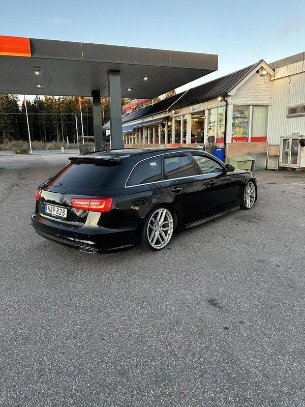 Svart Begagnad 2012 Audi A6 S-Line Kombi | 100 000 kr (Marknadspris) - Bild 1/4
