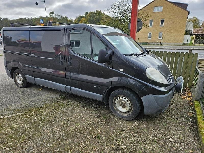 Svart Begagnad 2011 Renault Trafic Van | 17 000 kr (Superpris) - Bild 1/2