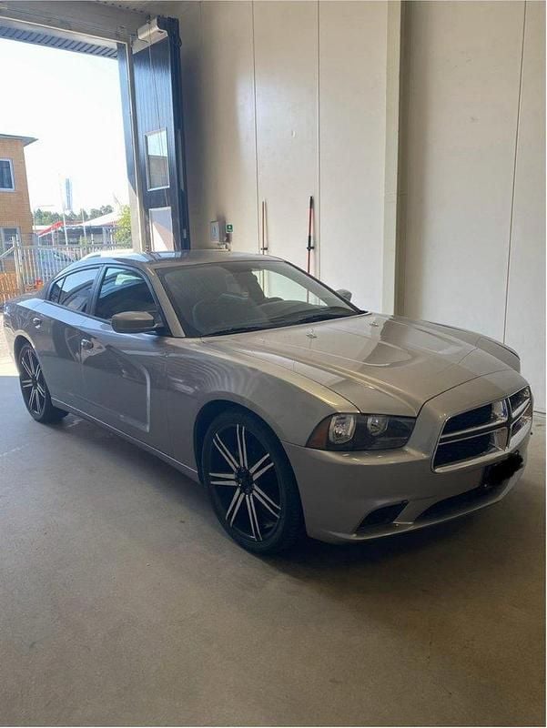 Begagnad 2013 Dodge Charger Sedan | 129 000 kr - Bild 1/4