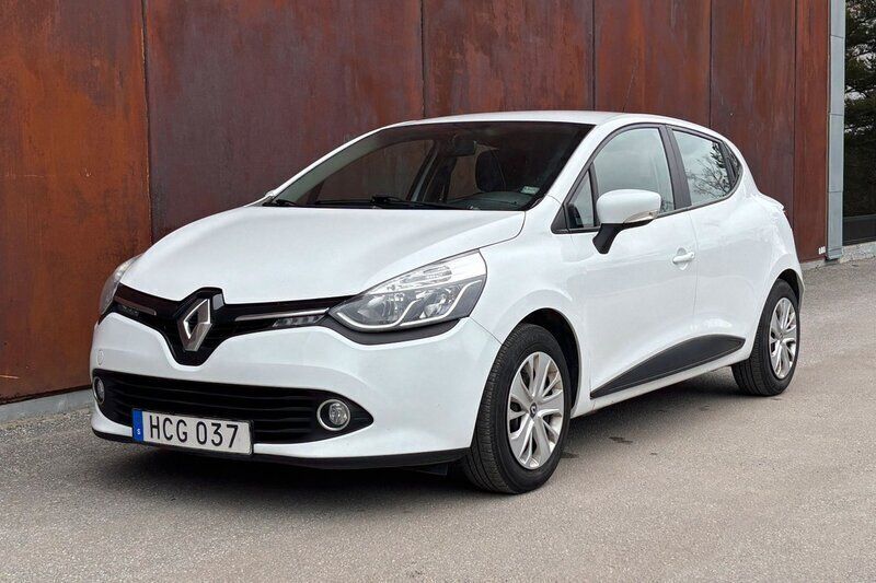 Vit Begagnad 2015 Renault Clio IV Halvkombi | 69 900 kr (Marknadspris) - Bild 1/4