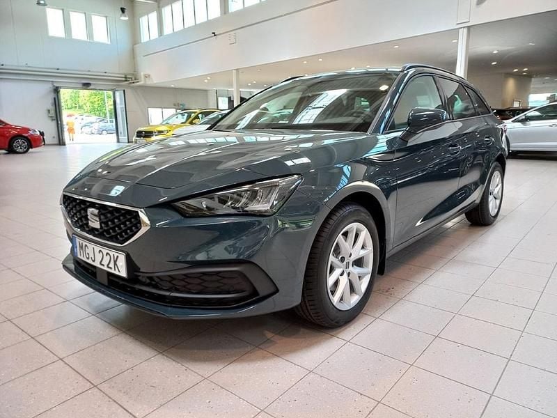 Blå Ny 2025 Seat Leon | 333 800 kr - Bild 1/4