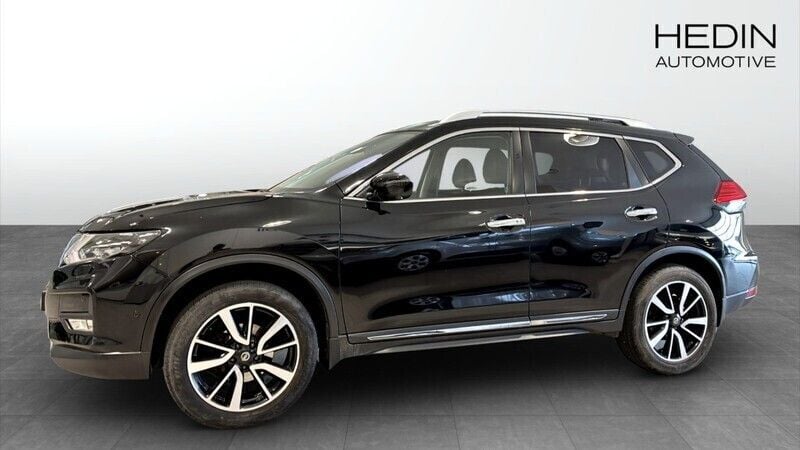 Svart (black) Begagnad 2019 Nissan X-Trail Tekna SUV | 219 900 kr (Marknadspris) - Bild 1/4