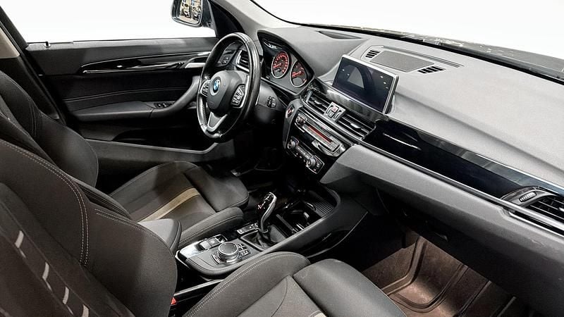 Begagnad BMW X1 Sport Line 190 HK (139 kW) 2018 Svart SUV