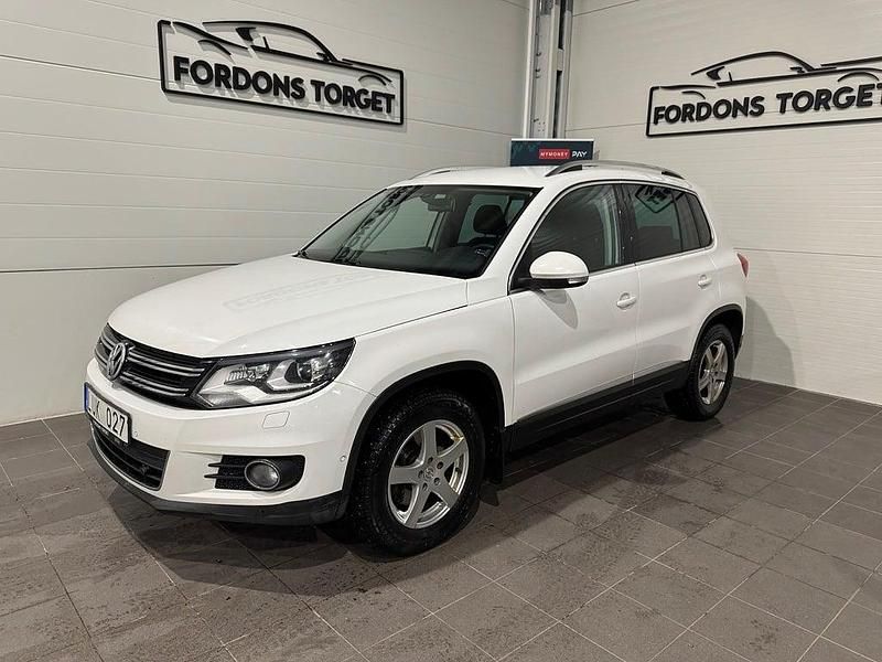 Begagnad VW Tiguan 140 HK (102 kW) 2011 Vit SUV
