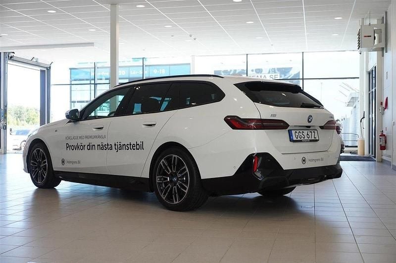 Begagnad BMW i5 Efficient Dynamics 442 kW (601 HK) 2024 Vit Sedan