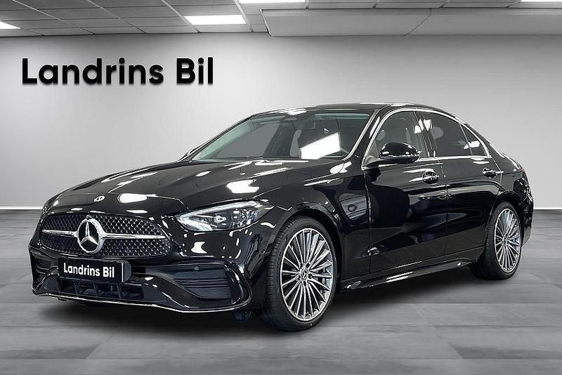 Svart Begagnad 2018 Mercedes C220 AMG line Sedan | 499 000 kr - Bild 1/4