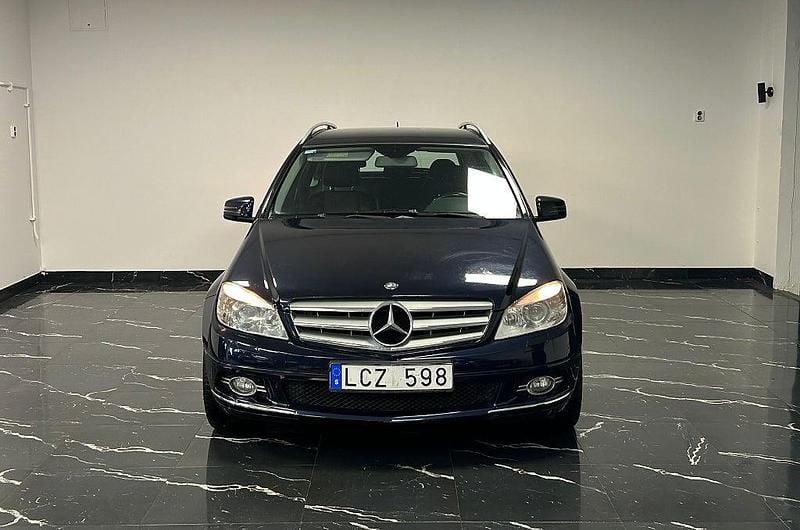 Begagnad Mercedes C220 Avantgarde 170 HK (125 kW) 2010 Blå Kombi