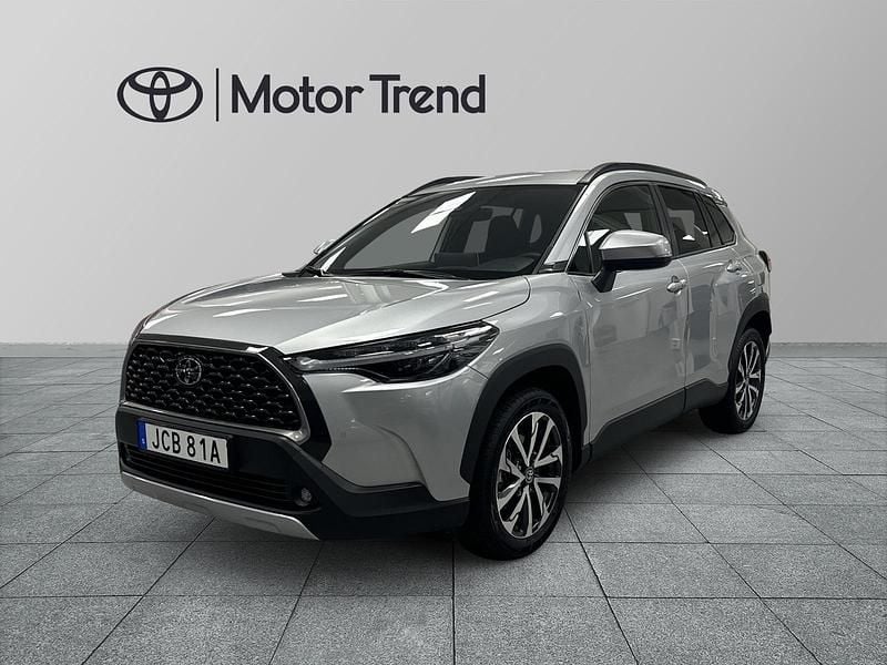 Begagnad Toyota Corolla Cross Style 200 HK (147 kW) 2025 Silver SUV