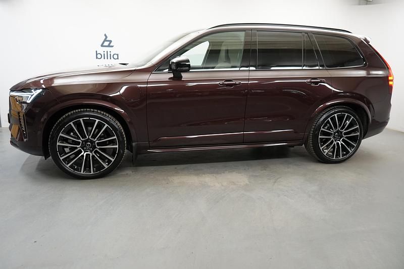 Begagnad Volvo XC90 455 HK (334 kW) 2026 Röd SUV