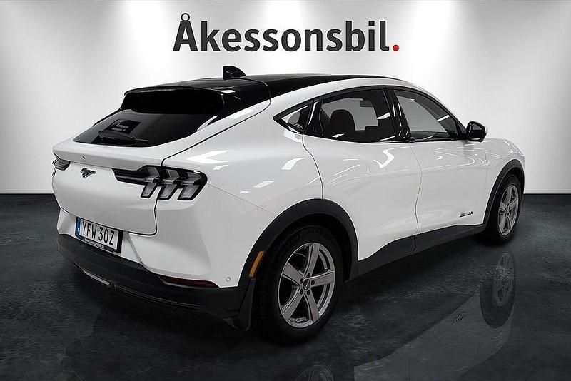 Begagnad Ford Mustang 294 HK (216 kW) 2021 Vit Kombi