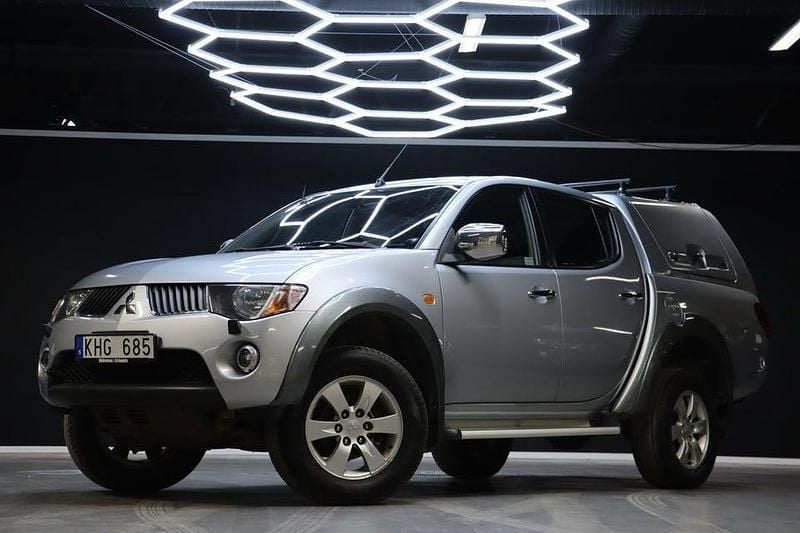 Silver Begagnad 2007 Mitsubishi L200 Pickup | 119 900 kr (Marknadspris) - Bild 1/4